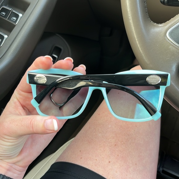 🩵Rare Tiffany & Co Sunglasses🩵 - Picture 8 of 11